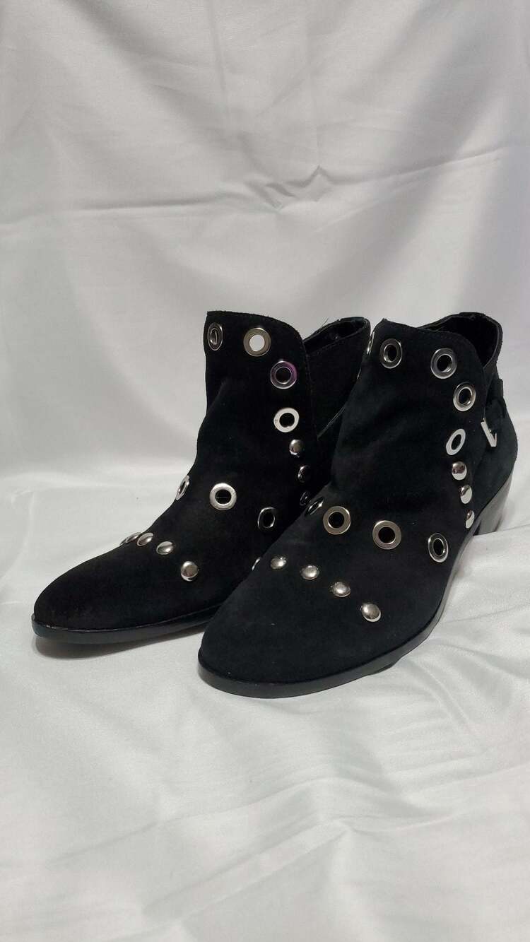 Sam Edelman Paola Studded Grommet Black Suede Ankle Boots Size 7.5
